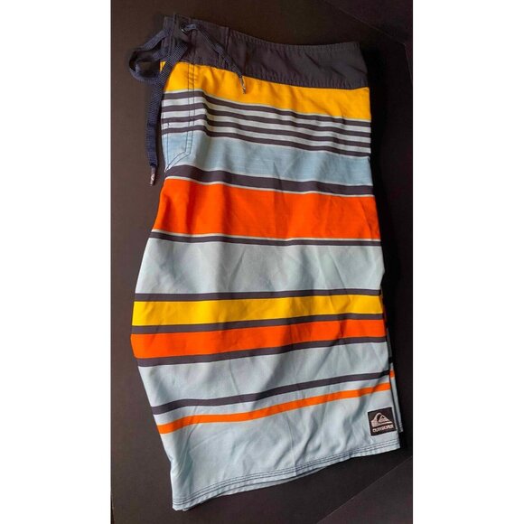 Quiksilver Colorblock Stripes Board Shorts Mens 38 Beach Swim Trunks AQYBS00024 - Picture 3 of 8